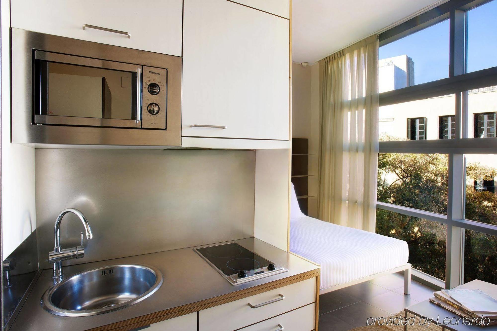 Aparthotel Allada 3* Barcelone Extérieur photo