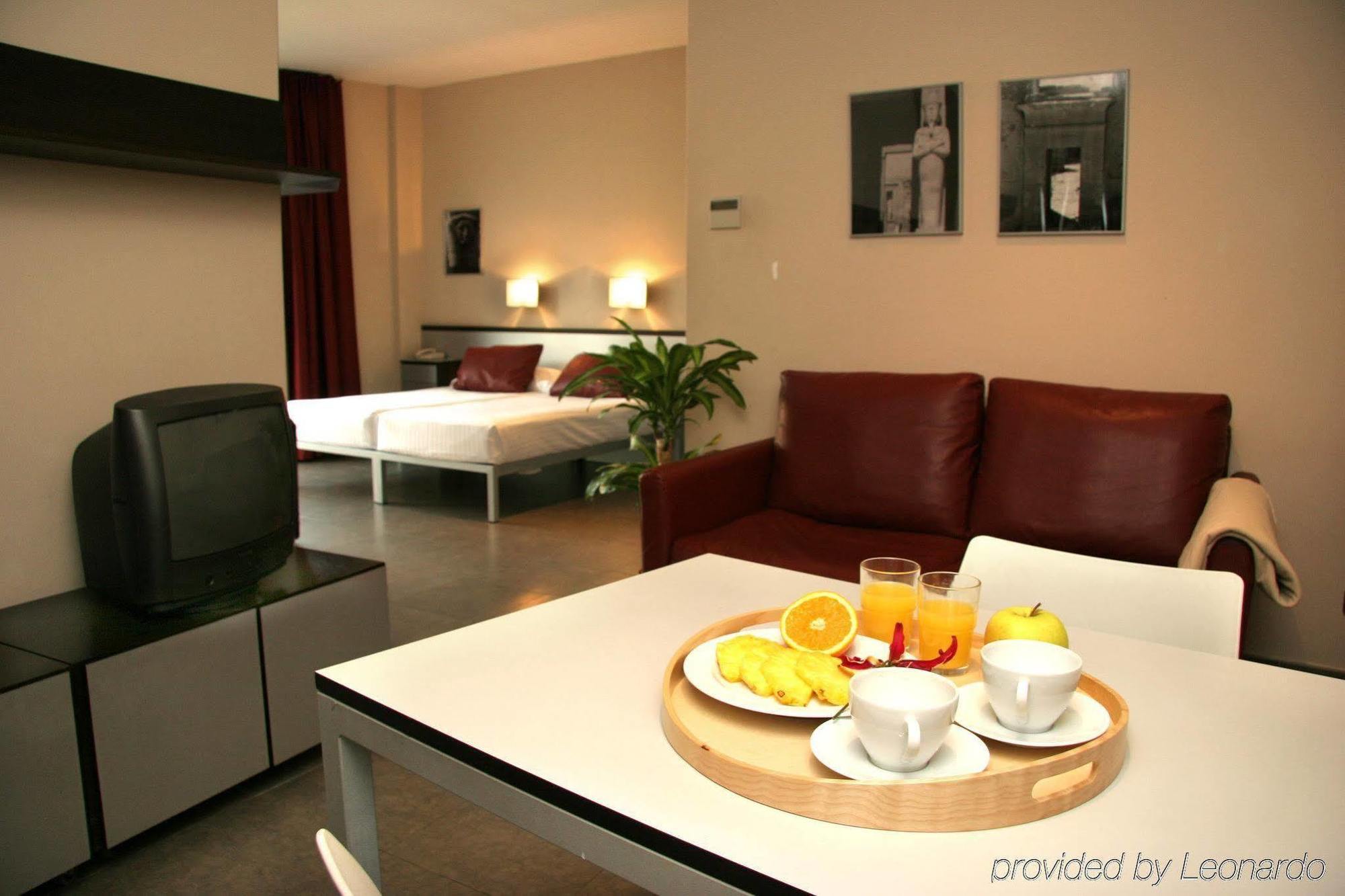 Aparthotel Allada 3* Barcelone Extérieur photo
